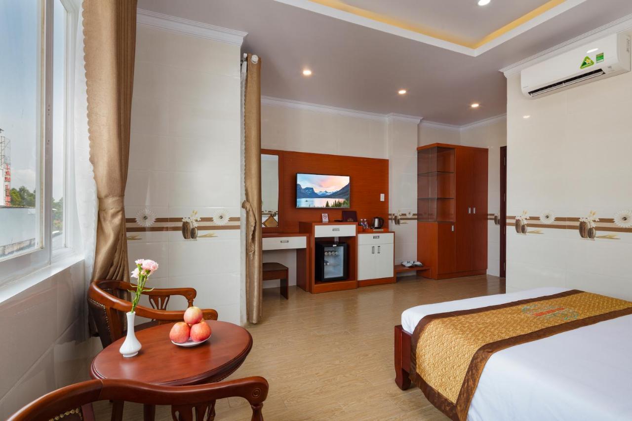 Phuc Ngoc Hotel Rach Gia Extérieur photo