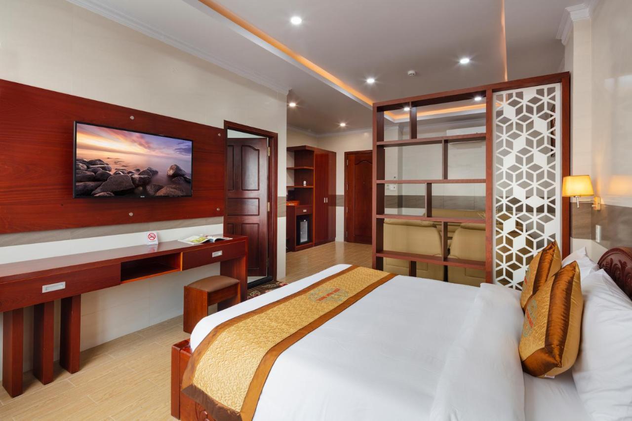 Phuc Ngoc Hotel Rach Gia Extérieur photo