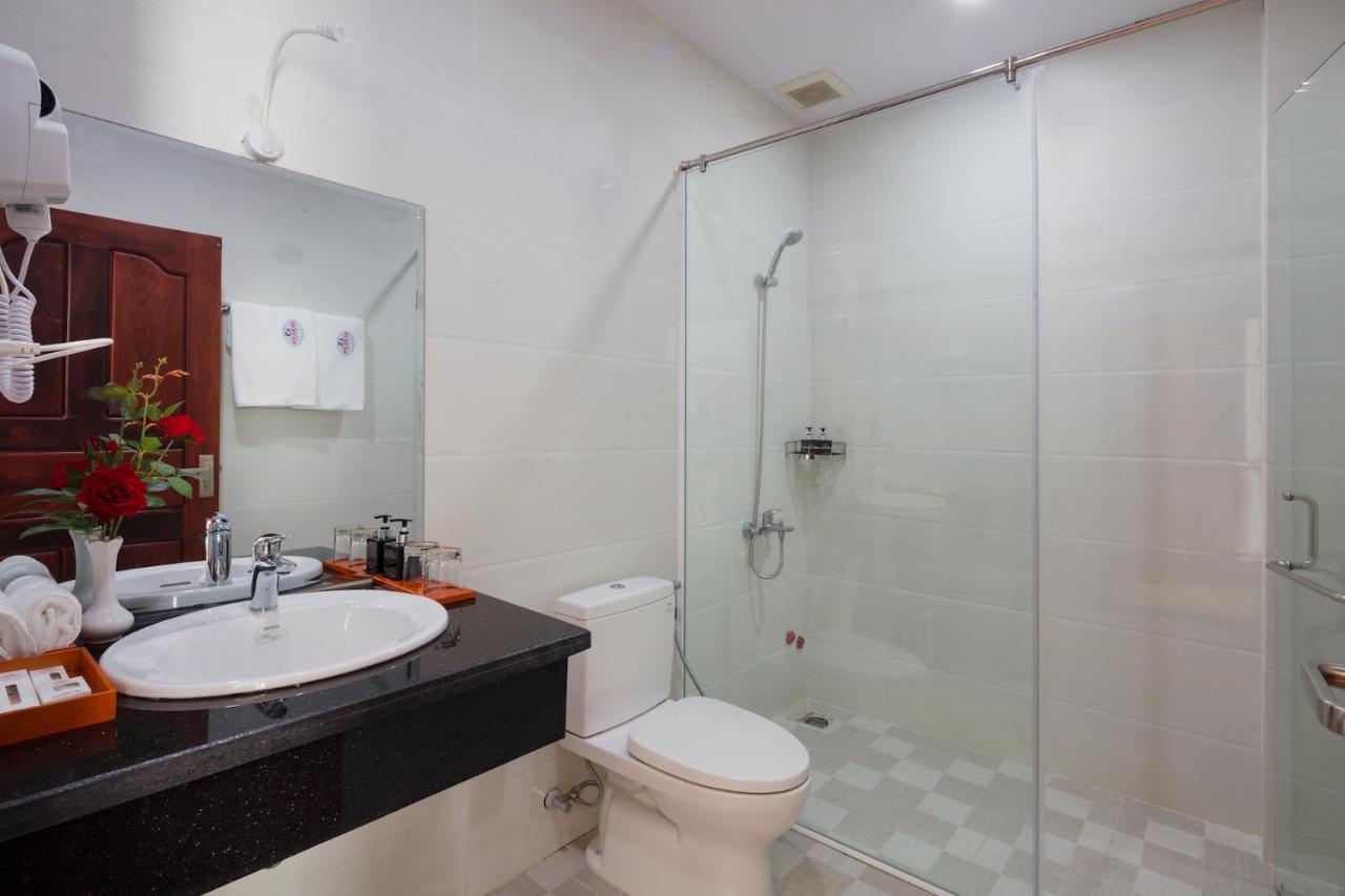 Phuc Ngoc Hotel Rach Gia Extérieur photo