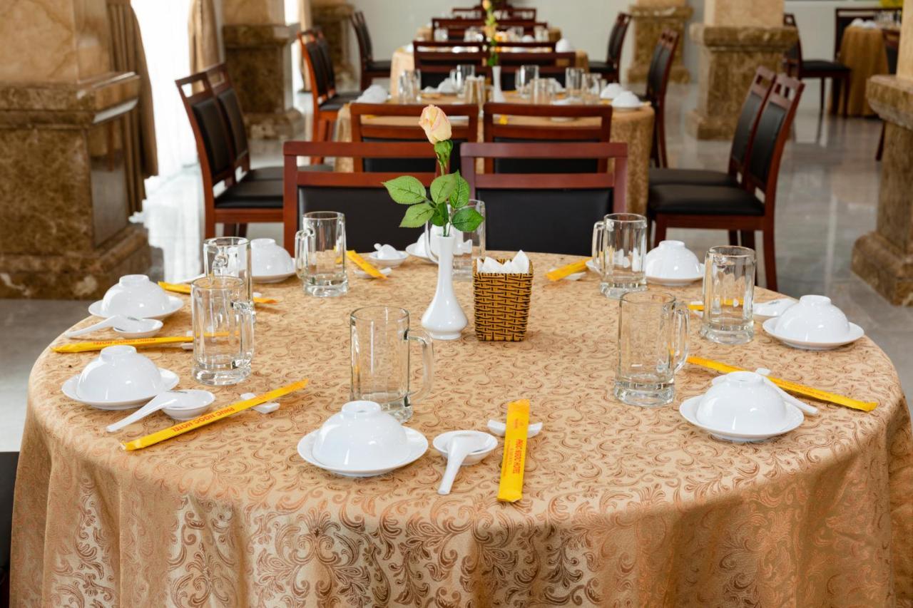 Phuc Ngoc Hotel Rach Gia Extérieur photo