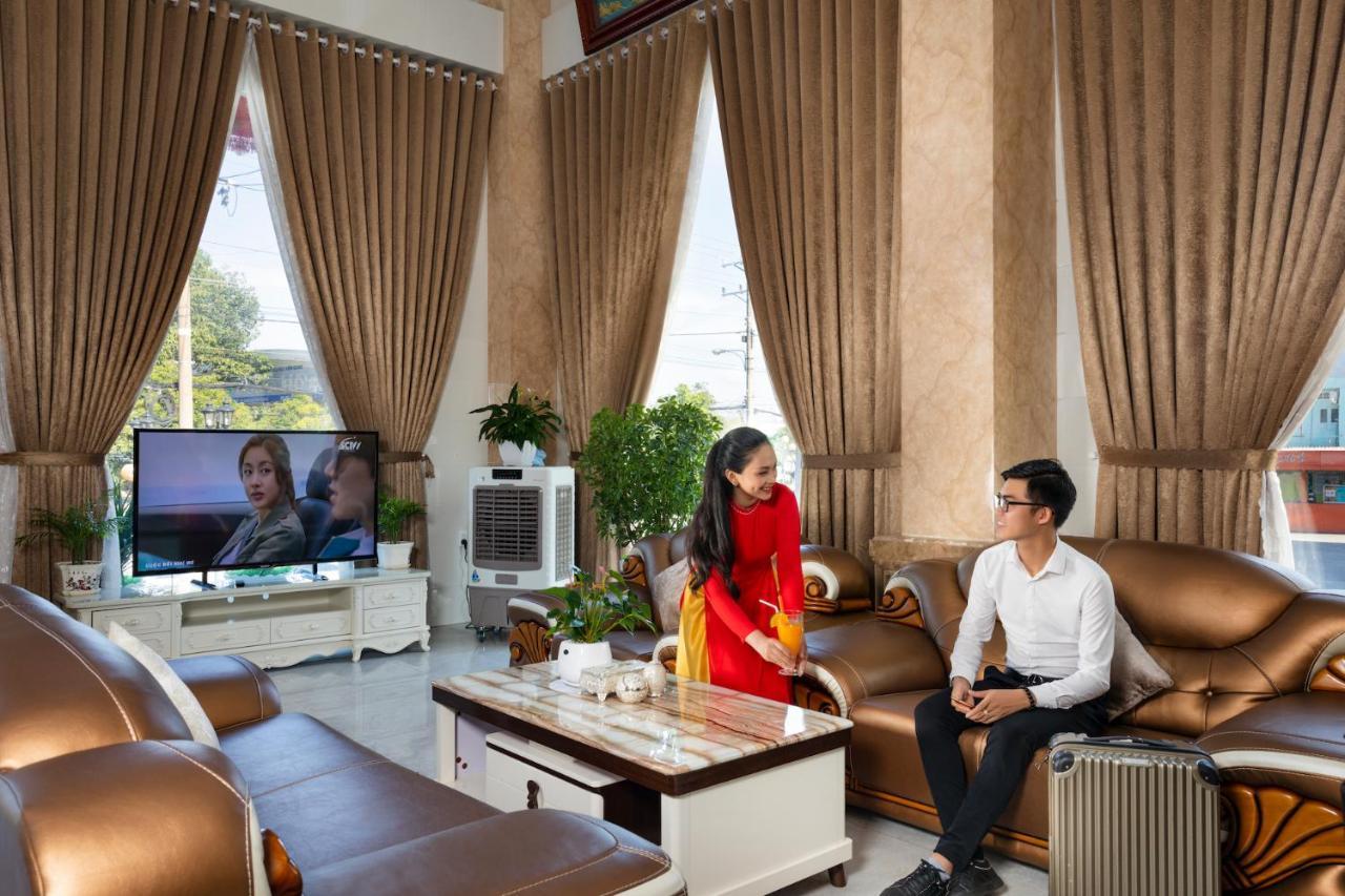 Phuc Ngoc Hotel Rach Gia Extérieur photo